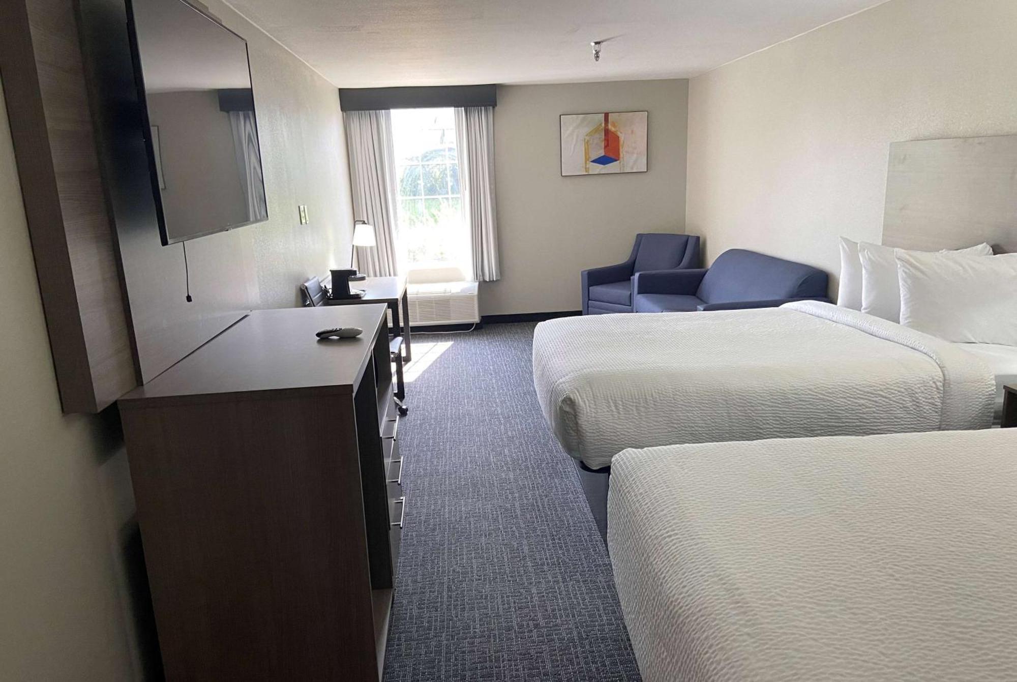 Days Inn & Suites By Wyndham Tahlequah Εξωτερικό φωτογραφία